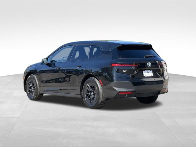Certified 2024 BMW iX xDrive50 w/ Premium Package AWD/4WD image 5