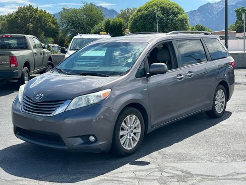 Used 2016 Toyota Sienna XLE AWD/4WD image 9