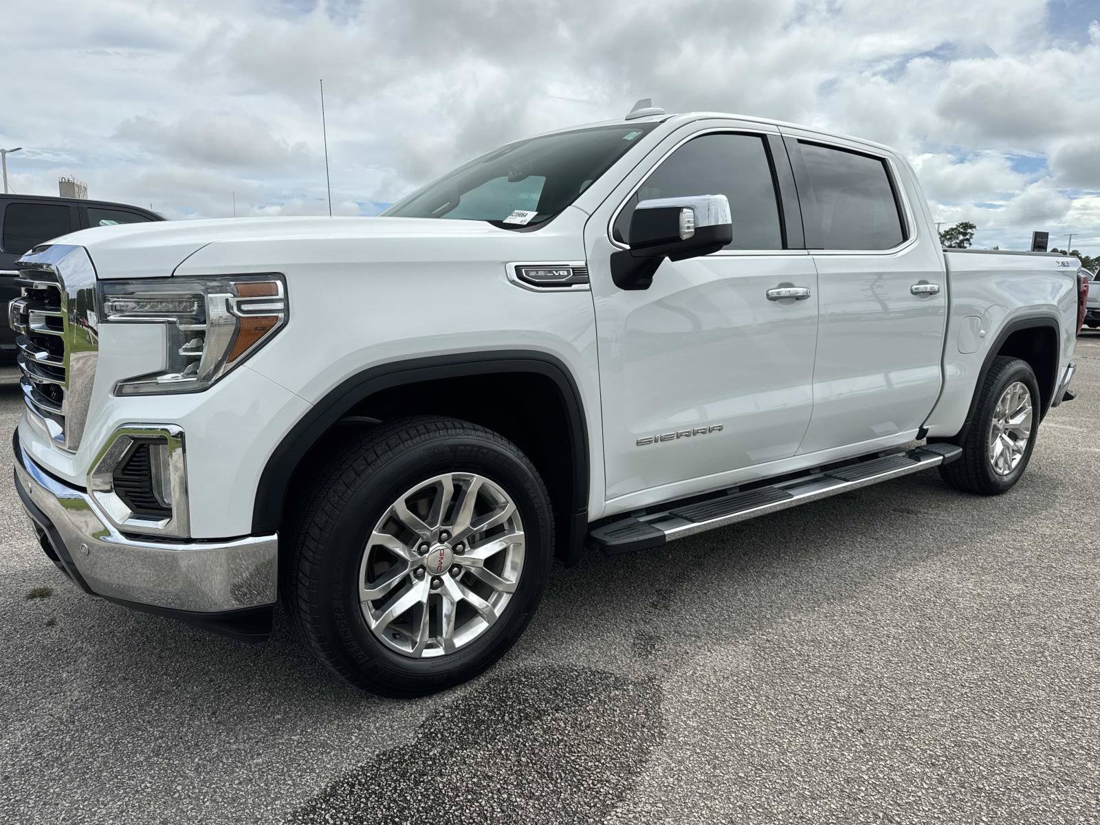 Used 2019 GMC Sierra 1500 SLT w/ SLT Premium Plus Package AWD/4WD image 8