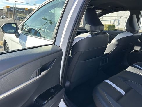 Certified 2025 Toyota Camry SE image 11