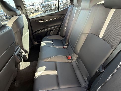 Certified 2025 Toyota Camry SE image 13