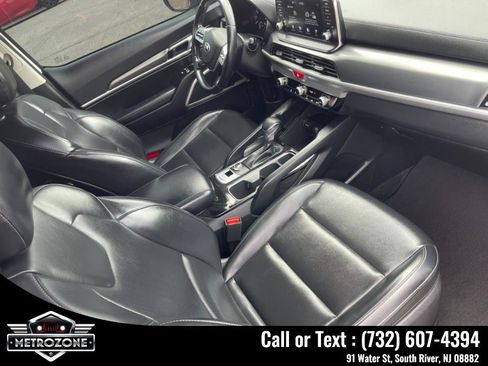 Used 2021 Kia Telluride LX image 26