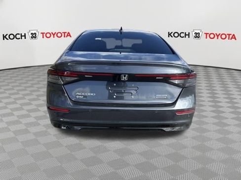 Used 2025 Honda Accord Touring image 7