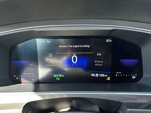 Used 2022 Volkswagen Tiguan SE image 16