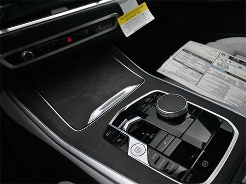 New 2026 BMW X5 sDrive40i w/ Climate Comfort Package image 31