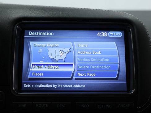 Used 2014 Nissan GT-R Premium image 27