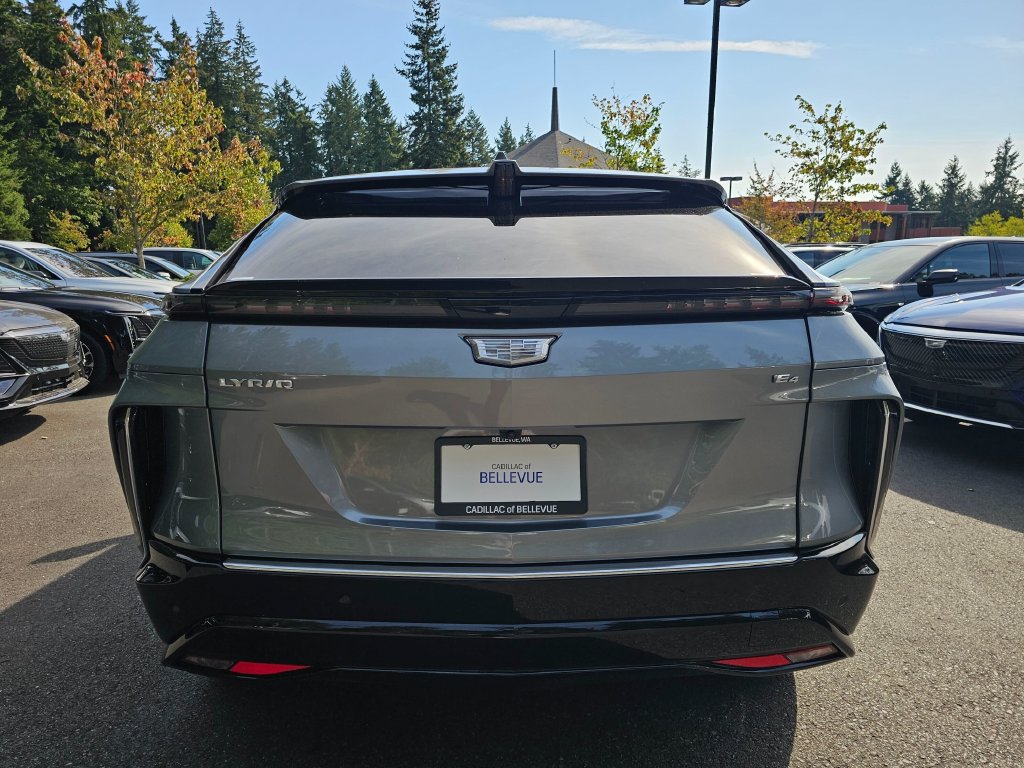 New 2027 Cadillac Lyriq Luxury AWD/4WD image 6
