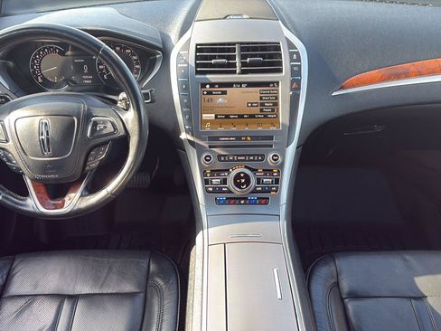 Used 2017 Lincoln MKZ Reserve w/ Climate Package AWD/4WD image 16