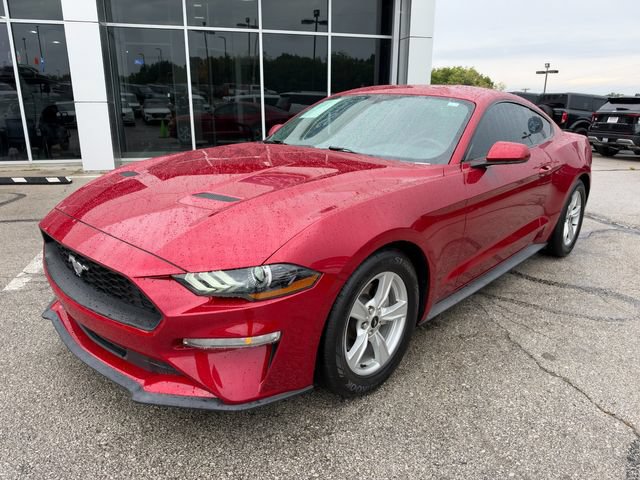 Used 2020 Ford Mustang Coupe RWD image 3
