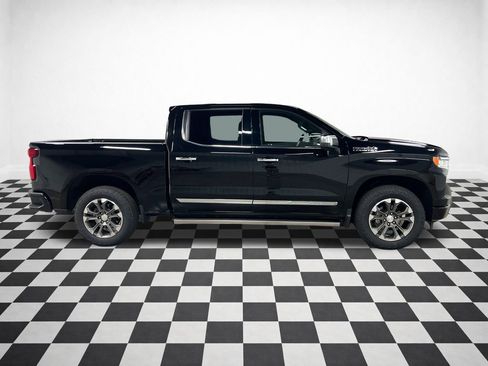Certified 2024 Chevrolet Silverado 1500 High Country w/ Technology Package AWD/4WD image 2