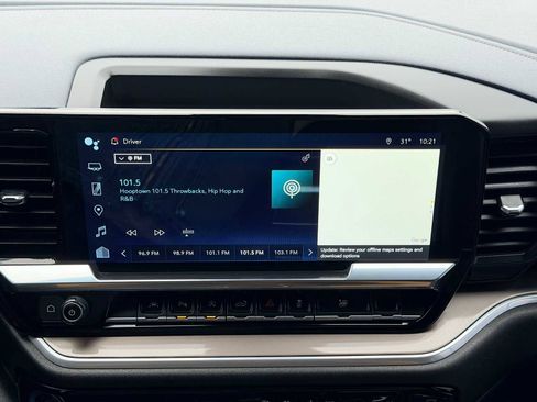 Used 2022 Chevrolet Silverado 1500 High Country image 26