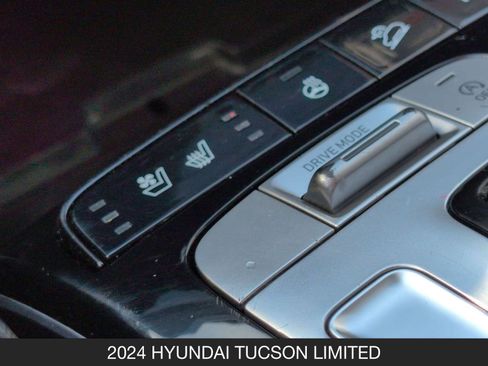 Used 2024 Hyundai Tucson Limited image 22