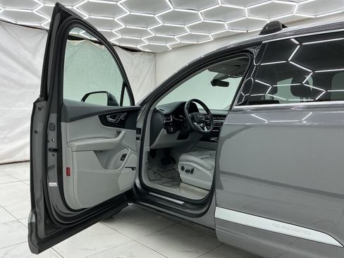 Used 2019 Audi Q7 3.0T Premium Plus AWD/4WD image 16