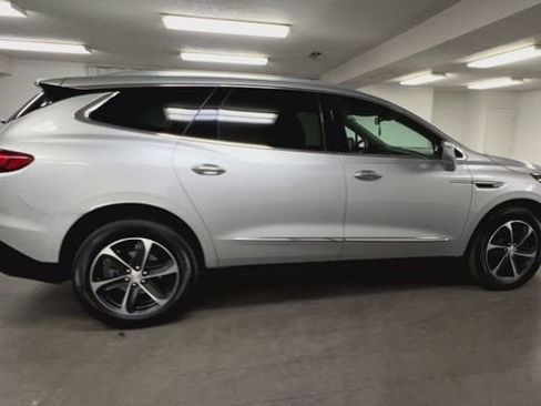 Certified 2021 Buick Enclave Essence w/ Sport Touring Edition image 9