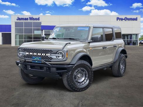 Used 2025 Ford Bronco Badlands w/ Sasquatch Package AWD/4WD image 1