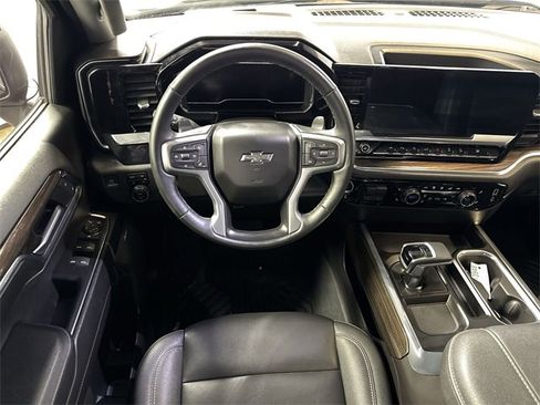 Used 2024 Chevrolet Silverado 1500 LT Trail Boss w/ LT Trail Boss Premium Package image 14