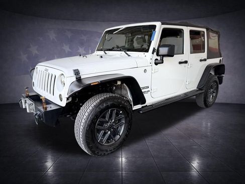 Used 2010 Jeep Wrangler Unlimited Sport image 4