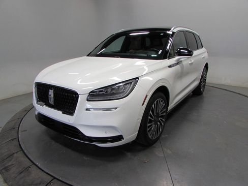 Used 2022 Lincoln Corsair Reserve w/ Equipment Group 201A AWD/4WD image 3
