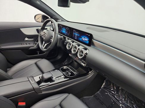 Used 2023 Mercedes-Benz CLA 250 image 25