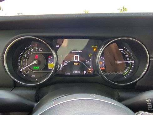 Used 2023 Jeep Wrangler Unlimited Sahara image 26