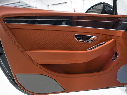 Used 2022 Bentley Continental GT image 20