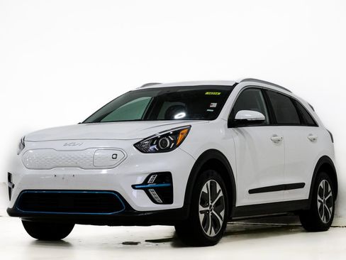Used 2022 Kia Niro EX w/ Cold Weather Package image 3