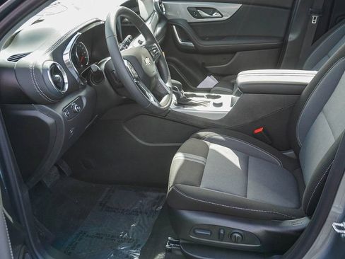 New 2026 Chevrolet Blazer LT w/ Midnight/Sport Edition FWD image 17
