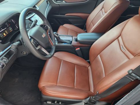 Used 2018 Cadillac XTS Luxury w/ Driver Awareness Package AWD/4WD image 13