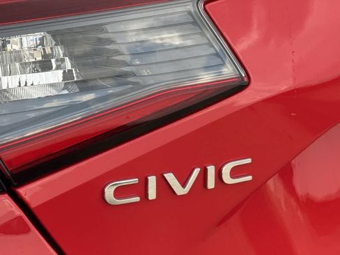 Used 2025 Honda Civic Sport image 10