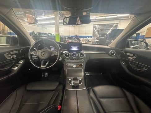 Used 2016 Mercedes-Benz C 300 4MATIC Sedan image 28