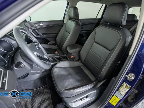 Used 2021 Volkswagen Tiguan SE FWD image 23