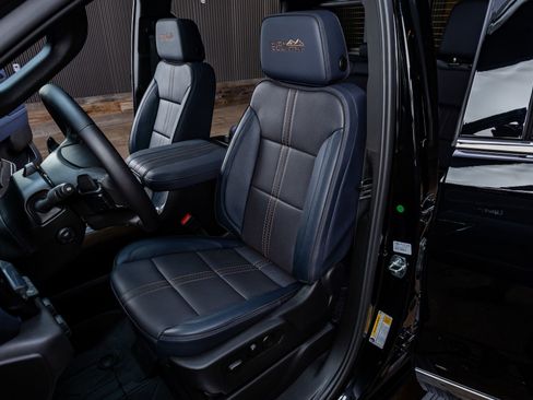 Used 2026 Chevrolet Silverado 1500 High Country image 30