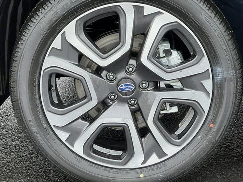 New 2026 Subaru Ascent Limited image 9