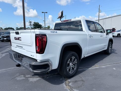 Used 2026 GMC Sierra 1500 SLT AWD/4WD image 6