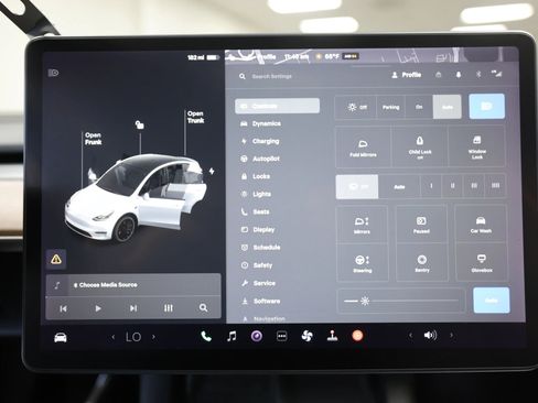 Used 2021 Tesla Model Y Performance image 48