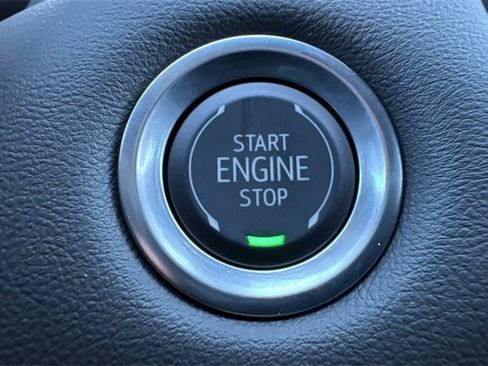 New 2025 GMC Canyon Elevation w/ Convenience Package image 25