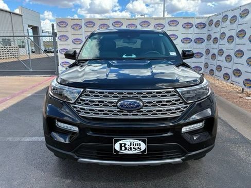 Certified 2024 Ford Explorer Limited AWD/4WD image 3