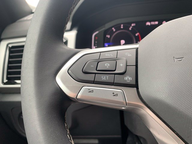 Used 2022 Volkswagen Atlas Cross Sport SE w/ Panoramic Sunroof Package AWD/4WD image 18