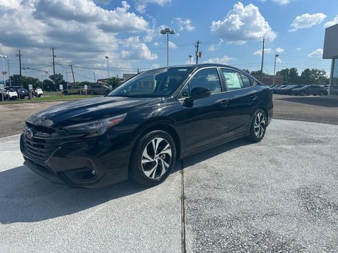 Used 2025 Subaru Legacy Premium image 2