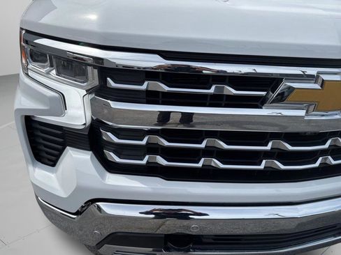 Used 2023 Chevrolet Silverado 1500 LTZ image 39