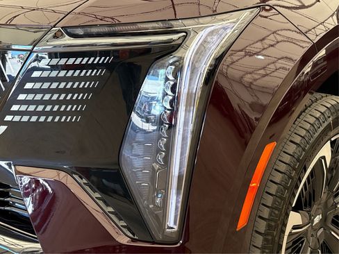 New 2025 Cadillac Escalade IQ Sport 1 w/ Smart Trailering package image 14