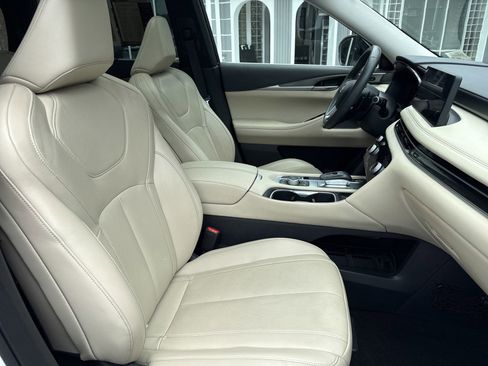 Used 2023 INFINITI QX60 Luxe w/ Cargo Package FWD image 33