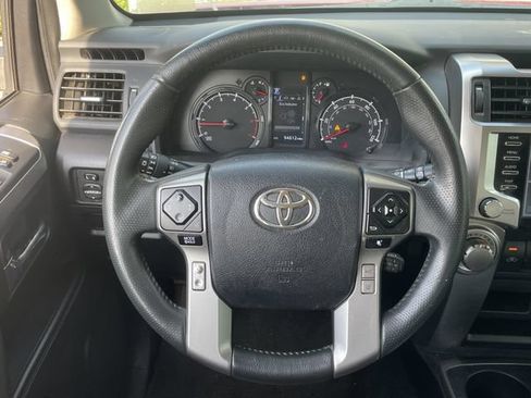Used 2023 Toyota 4Runner SR5 AWD/4WD image 11