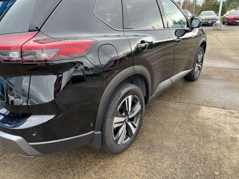 Used 2024 Nissan Rogue SL image 8