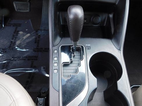 Used 2011 Hyundai Tucson GLS image 14