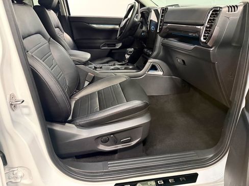 Used 2025 Ford Ranger Lariat w/ Advanced Towing Package image 64