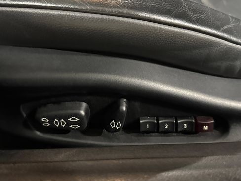 Used 2003 BMW Z4 2.5i image 19