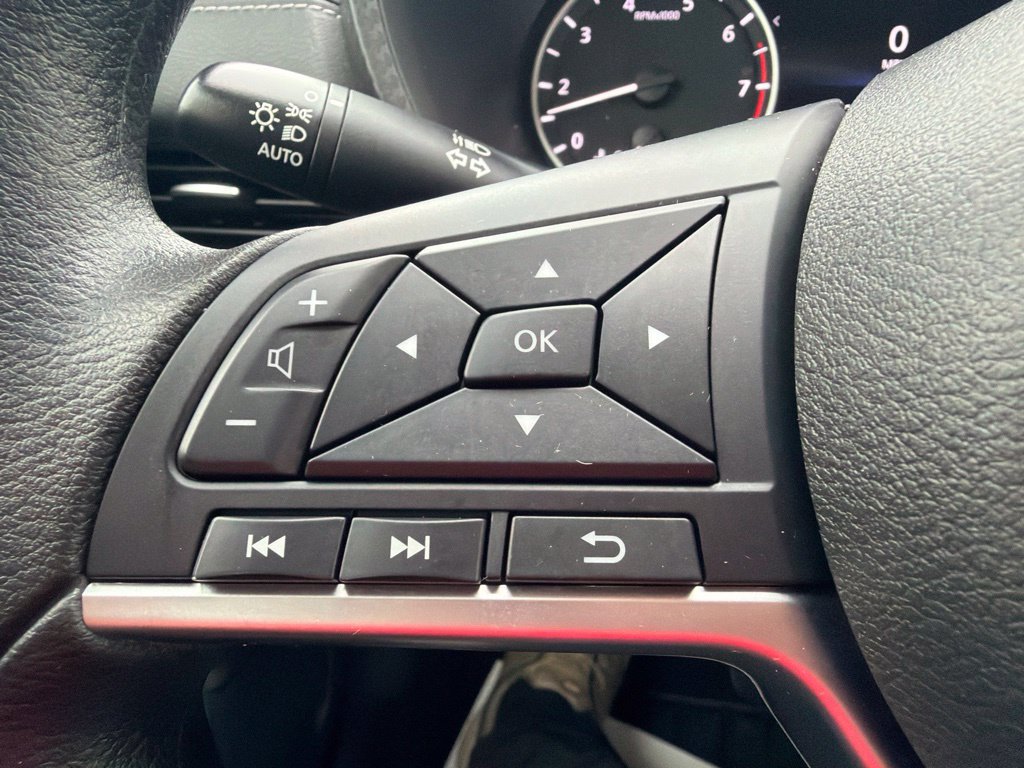 Used 2024 Nissan Sentra SV FWD image 25