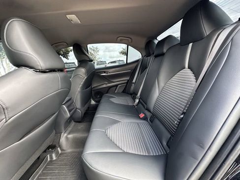 Used 2024 Toyota Camry SE FWD image 26