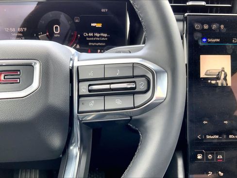 Used 2026 GMC Terrain Elevation image 25